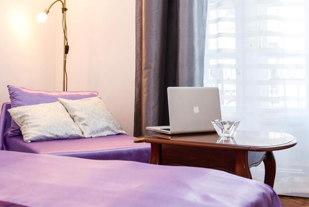 City Center Apartment With Balcony Belgrád Kültér fotó